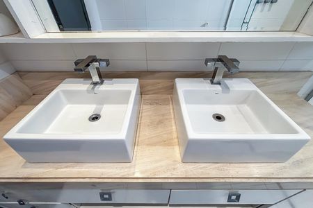 Apartamento à venda com 157m², 3 quartos e 4 vagas