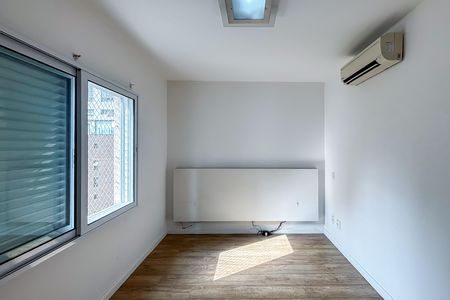 Apartamento à venda com 157m², 3 quartos e 4 vagas