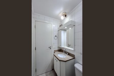 Apartamento para alugar com 101m², 3 quartos e 1 vaga Apartamento para alugar com 101m², 3 quartos e 1 vagaBanheiro da Suíte