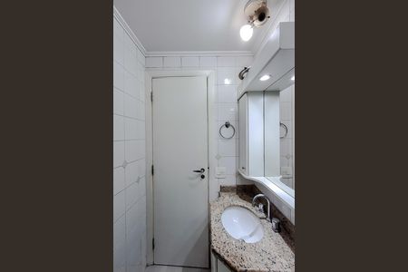 Apartamento para alugar com 101m², 3 quartos e 1 vaga Apartamento para alugar com 101m², 3 quartos e 1 vagaBanheiro da Suíte