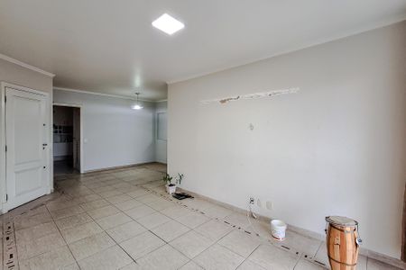 Apartamento para alugar com 101m², 3 quartos e 1 vaga Apartamento para alugar com 101m², 3 quartos e 1 vagaSala