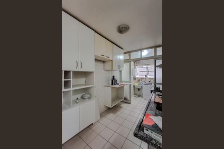 Apartamento para alugar com 101m², 3 quartos e 1 vaga Apartamento para alugar com 101m², 3 quartos e 1 vagaCozinha