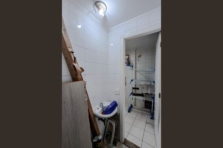 Apartamento para alugar com 101m², 3 quartos e 1 vaga Apartamento para alugar com 101m², 3 quartos e 1 vagaBanheiro de serviço