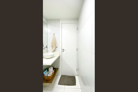 Apartamento à venda com 60m², 2 quartos e 1 vaga Apartamento à venda com 60m², 2 quartos e 1 vagaBanheiro Social
