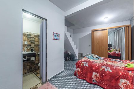 Casa à venda com 250m², 4 quartos e sem vaga Casa à venda com 250m², 4 quartos e sem vagaSuite 1