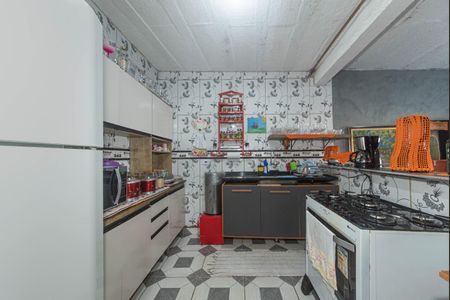 Casa à venda com 250m², 4 quartos e sem vaga Casa à venda com 250m², 4 quartos e sem vagaCozinha