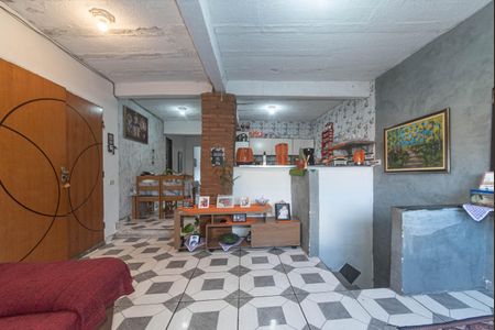 Casa à venda com 250m², 4 quartos e sem vaga Casa à venda com 250m², 4 quartos e sem vagaSala