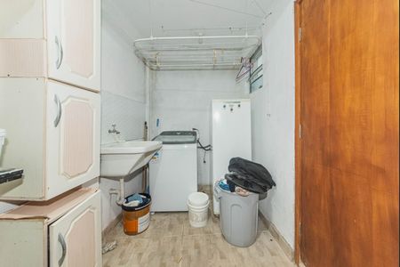 Casa à venda com 250m², 4 quartos e sem vaga Casa à venda com 250m², 4 quartos e sem vagaCasa 2 - Lavanderia