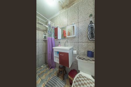 Casa à venda com 250m², 4 quartos e sem vaga Casa à venda com 250m², 4 quartos e sem vagaBanheiro da Suíte 2