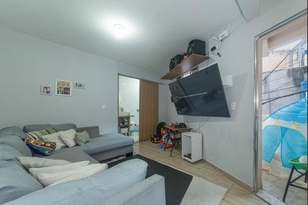Casa à venda com 250m², 4 quartos e sem vaga Casa à venda com 250m², 4 quartos e sem vagaCasa 2 - Sala