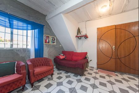 Casa à venda com 250m², 4 quartos e sem vaga Casa à venda com 250m², 4 quartos e sem vagaSala