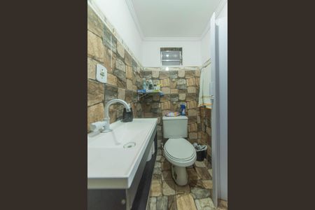 Casa à venda com 250m², 4 quartos e sem vaga Casa à venda com 250m², 4 quartos e sem vagaBanheiro da Suíte 1