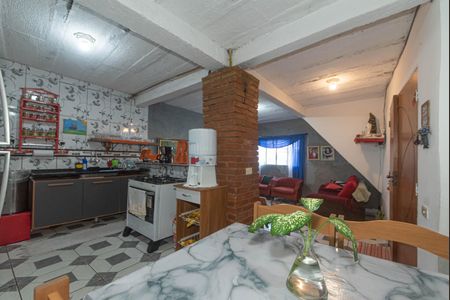 Casa à venda com 250m², 4 quartos e sem vaga Casa à venda com 250m², 4 quartos e sem vagaCozinha