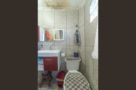 Casa à venda com 250m², 4 quartos e sem vaga Casa à venda com 250m², 4 quartos e sem vagaBanheiro da Suíte 2