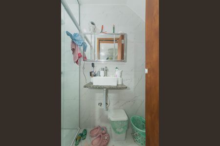 Casa à venda com 250m², 4 quartos e sem vaga Casa à venda com 250m², 4 quartos e sem vagaCasa 2 - Banheiro da Suite