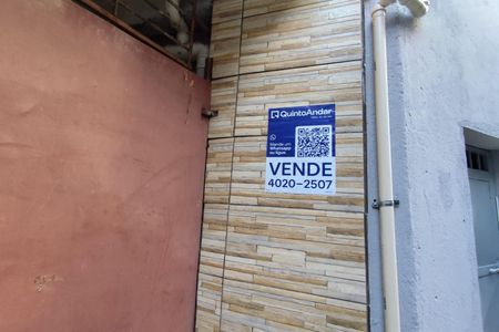 Casa à venda com 250m², 4 quartos e sem vaga Casa à venda com 250m², 4 quartos e sem vagaPlaquinha