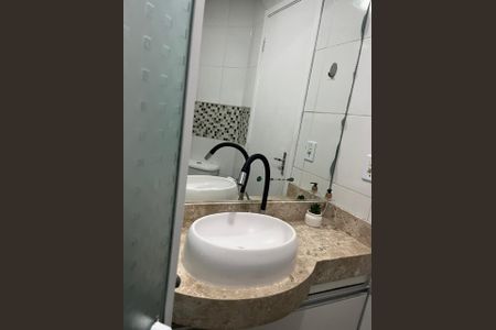 Apartamento à venda com 68m², 3 quartos e 1 vaga Apartamento à venda com 68m², 3 quartos e 1 vagaBanheiro