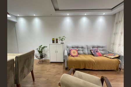 Sala de apartamento à venda com 3 quartos, 69m² em Jardim Pinheiros, São Paulo