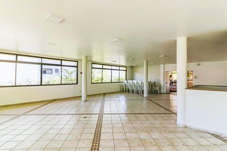 Apartamento à venda com 69m², 3 quartos e 1 vagaÁrea comum