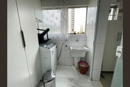 Apartamento à venda com 69m², 3 quartos e 1 vagaÁrea de Serviço