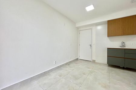 Apartamento à venda com 37m², 2 quartos e sem vaga Apartamento à venda com 37m², 2 quartos e sem vagaSala