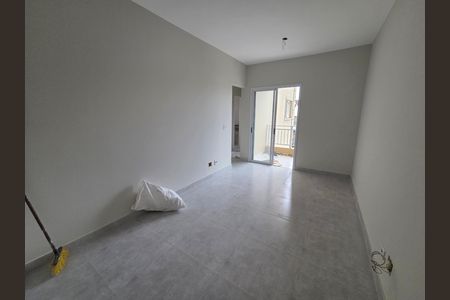 Sala de apartamento para alugar com 3 quartos, 71m² em Vila Antartica, Praia Grande