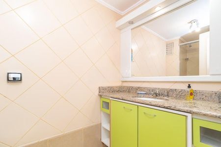 Casa de condomínio para alugar com 223m², 3 quartos e 2 vagas Casa de condomínio para alugar com 223m², 3 quartos e 2 vagasBanheiro 1