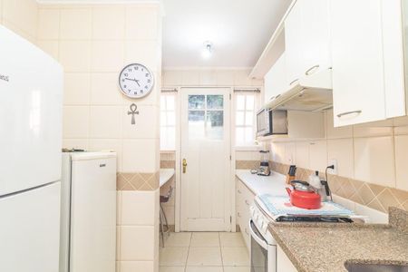 Casa de condomínio para alugar com 223m², 3 quartos e 2 vagas Casa de condomínio para alugar com 223m², 3 quartos e 2 vagasCozinha