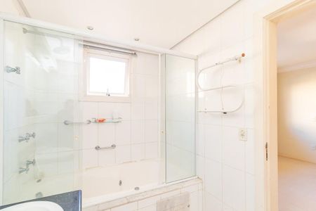 Casa de condomínio para alugar com 223m², 3 quartos e 2 vagas Casa de condomínio para alugar com 223m², 3 quartos e 2 vagasBanheiro 3