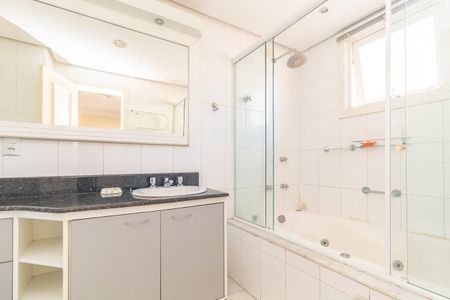 Casa de condomínio para alugar com 223m², 3 quartos e 2 vagas Casa de condomínio para alugar com 223m², 3 quartos e 2 vagasBanheiro 3