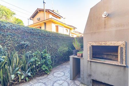 Casa de condomínio para alugar com 223m², 3 quartos e 2 vagas