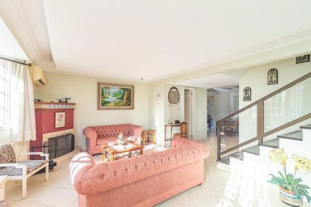 Casa de condomínio para alugar com 223m², 3 quartos e 2 vagas Casa de condomínio para alugar com 223m², 3 quartos e 2 vagasSala