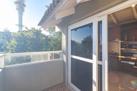Casa de condomínio para alugar com 223m², 3 quartos e 2 vagas