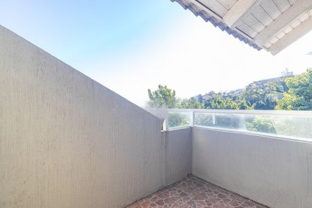 Casa de condomínio para alugar com 223m², 3 quartos e 2 vagas