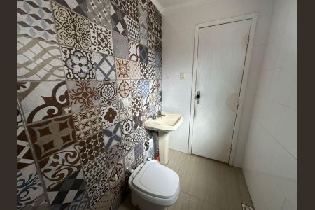 Casa para alugar com 287m², 4 quartos e 8 vagas Casa para alugar com 287m², 4 quartos e 8 vagasBanheiro 2