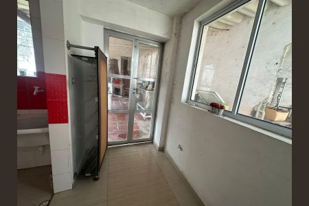 Casa para alugar com 287m², 4 quartos e 8 vagas Casa para alugar com 287m², 4 quartos e 8 vagasÁrea de Serviço