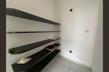 Casa para alugar com 287m², 4 quartos e 8 vagas Casa para alugar com 287m², 4 quartos e 8 vagasCloset Suíte 3