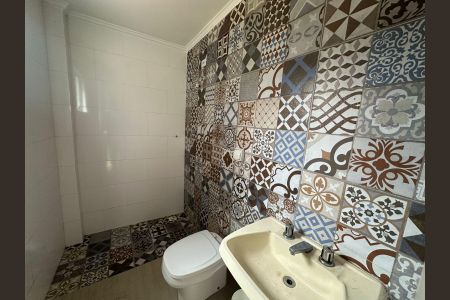 Casa para alugar com 287m², 4 quartos e 8 vagas Casa para alugar com 287m², 4 quartos e 8 vagasBanheiro 2