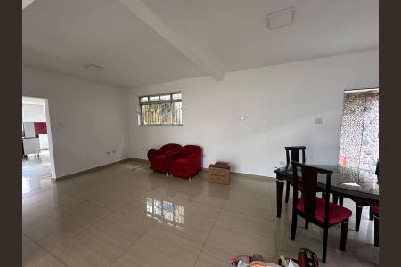 Casa para alugar com 287m², 4 quartos e 8 vagas Casa para alugar com 287m², 4 quartos e 8 vagasSala