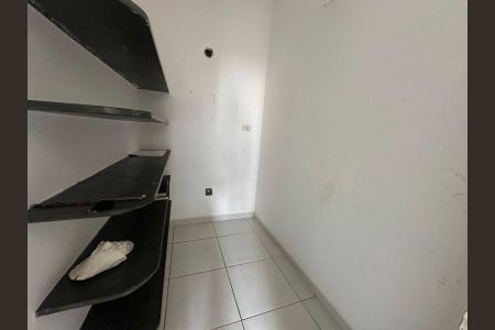Casa para alugar com 287m², 4 quartos e 8 vagas Casa para alugar com 287m², 4 quartos e 8 vagasCloset Suíte 3