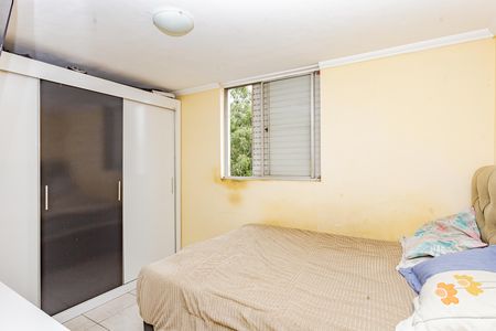 Quarto 1 de apartamento para alugar com 2 quartos, 55m² em Vila Heliopolis, São Paulo