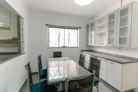 Casa para alugar com 160m², 3 quartos e 2 vagas Casa para alugar com 160m², 3 quartos e 2 vagasCozinha