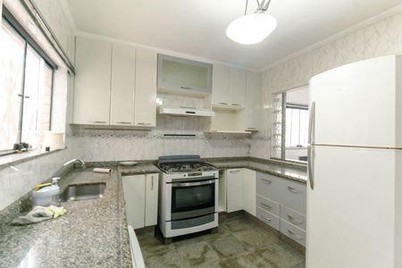 Casa para alugar com 160m², 3 quartos e 2 vagas Casa para alugar com 160m², 3 quartos e 2 vagasCozinha