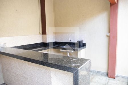 Casa à venda com 295m², 3 quartos e 1 vaga Casa à venda com 295m², 3 quartos e 1 vagaQuintal