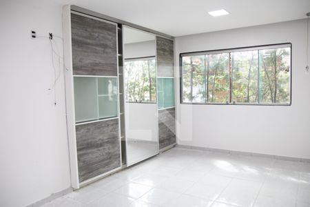 Casa à venda com 295m², 3 quartos e 1 vaga Casa à venda com 295m², 3 quartos e 1 vagaSuíte