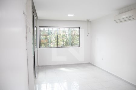 Casa à venda com 295m², 3 quartos e 1 vaga Casa à venda com 295m², 3 quartos e 1 vagaSuíte