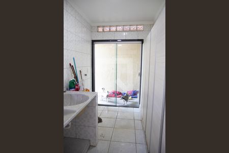 Casa à venda com 295m², 3 quartos e 1 vaga Casa à venda com 295m², 3 quartos e 1 vagaCozinha e Área de Serviço