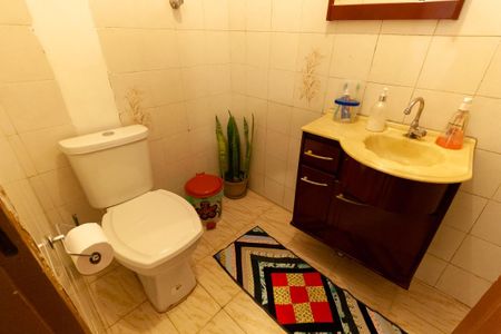 Banheiro 2 de casa à venda com 3 quartos, 182m² em Vila Tolstoi, São Paulo