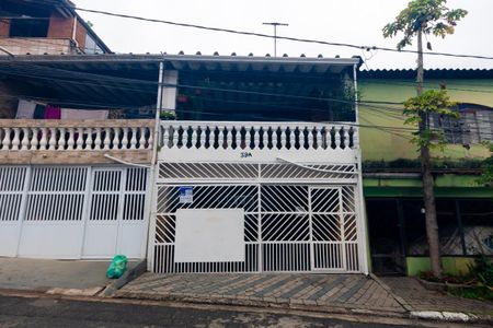 Fachada de casa à venda com 3 quartos, 182m² em Vila Tolstoi, São Paulo