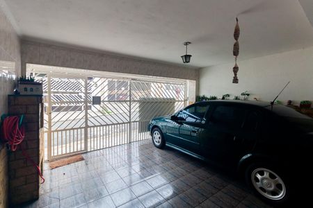 Garagem de casa à venda com 3 quartos, 182m² em Vila Tolstoi, São Paulo